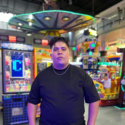Yovany Usuga Vega — Cofundador y mentor de INDEX SIGNAL APP